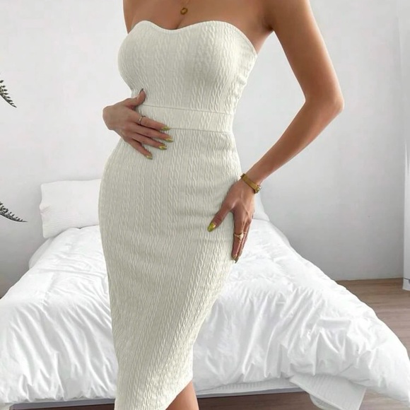 Cream bodycon dress (SHEIN) - Picture 6 of 6